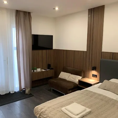 Dimora Apartment *